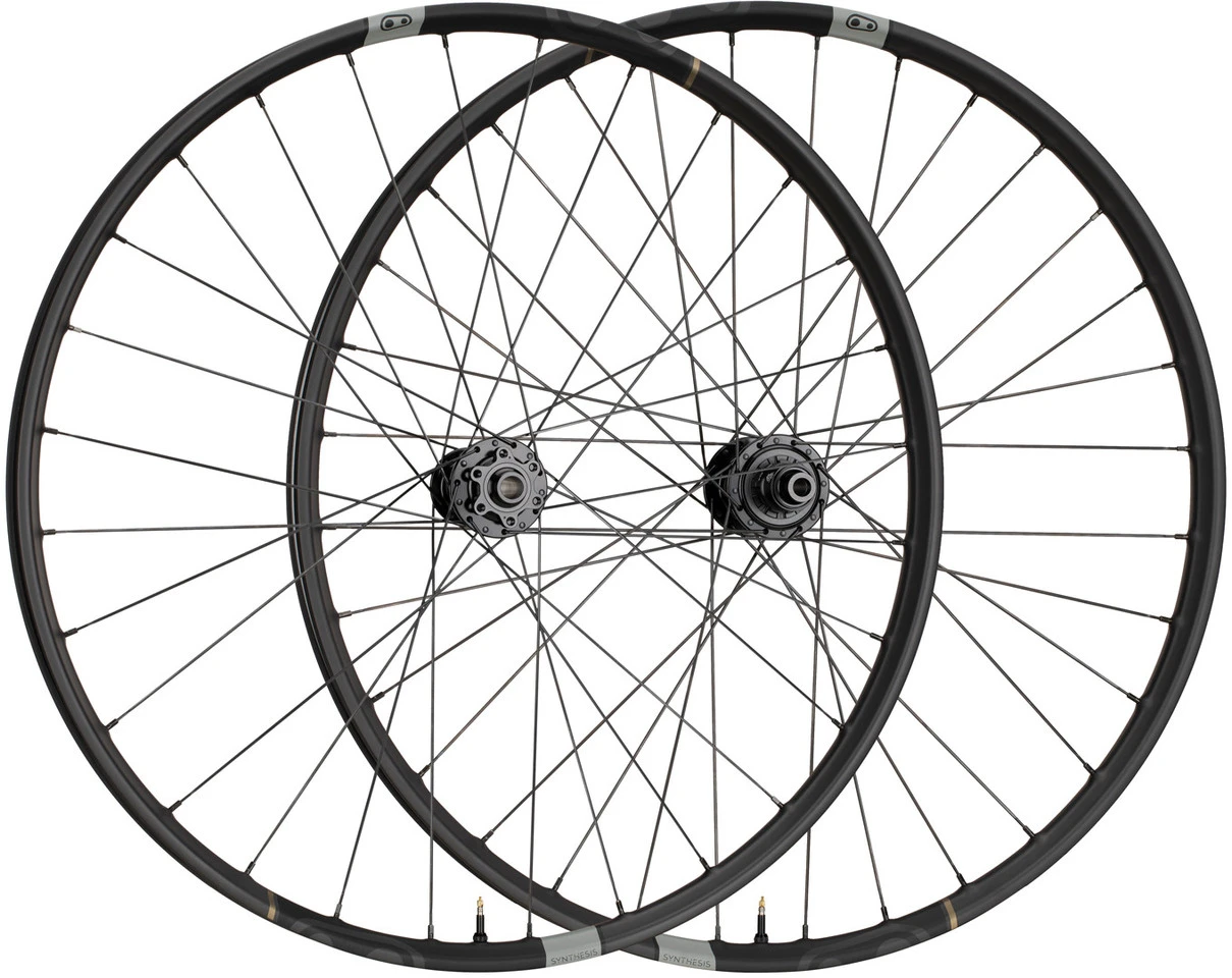 Crankbrothers Synthesis Enduro 11 I9 Carbon Disc 6-Loch 29" Boost Laufradsatz 3 Crankbrothers Synthesis Enduro 11 I9 Carbon Disc 6-Loch 29" Boost Laufradsatz