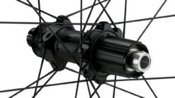 Fulcrum Rapid Red 3 Disc Center Lock 28" Laufradsatz 26 Fulcrum Rapid Red 3 Disc Center Lock 28" Laufradsatz -Shimano || dt-swiss || Schwalbe Verkäufe 384434