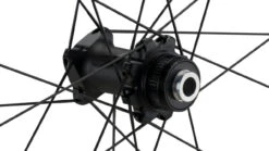 Fulcrum Rapid Red 3 Disc Center Lock 28" Laufradsatz 38 Fulcrum Rapid Red 3 Disc Center Lock 28" Laufradsatz -Shimano || dt-swiss || Schwalbe Verkäufe 384446