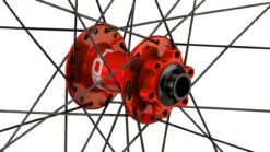 HOPE Pro 4 + Fortus 30 Disc 6-Loch 27,5" Boost Laufradsatz 23 HOPE Pro 4 + Fortus 30 Disc 6-Loch 27,5" Boost Laufradsatz -Shimano || dt-swiss || Schwalbe Verkäufe 395189