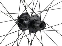 Urban Alivio Disc 6-Loch DT Swiss 466d 28" Laufradsatz -Shimano || dt-swiss || Schwalbe Verkäufe 399649