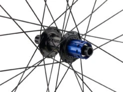 Tune TSR35 Disc Center Lock 28" Laufradsatz 13 Tune TSR35 Disc Center Lock 28" Laufradsatz -Shimano || dt-swiss || Schwalbe Verkäufe 429999