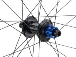 Tune Race 25 Boost Disc Center Lock 29" Laufradsatz -Shimano || dt-swiss || Schwalbe Verkäufe 451147